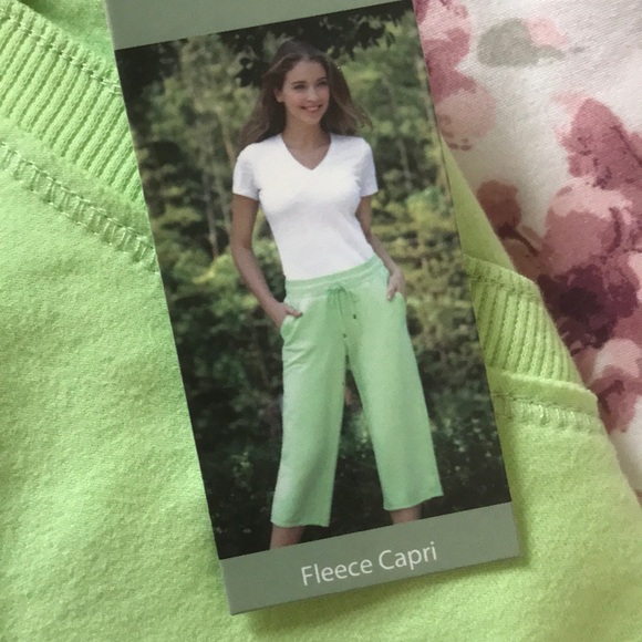 GreenTea Pants - Green Tea fleece Capri Sweatpants